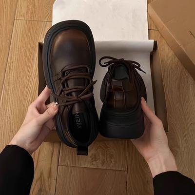 Мода 2025 Новые женские лоферы Обувь Платформа Модный стиль Слипоны Весна Кожа Ретро Обувь Женская Повседневная и Удобная Обувь