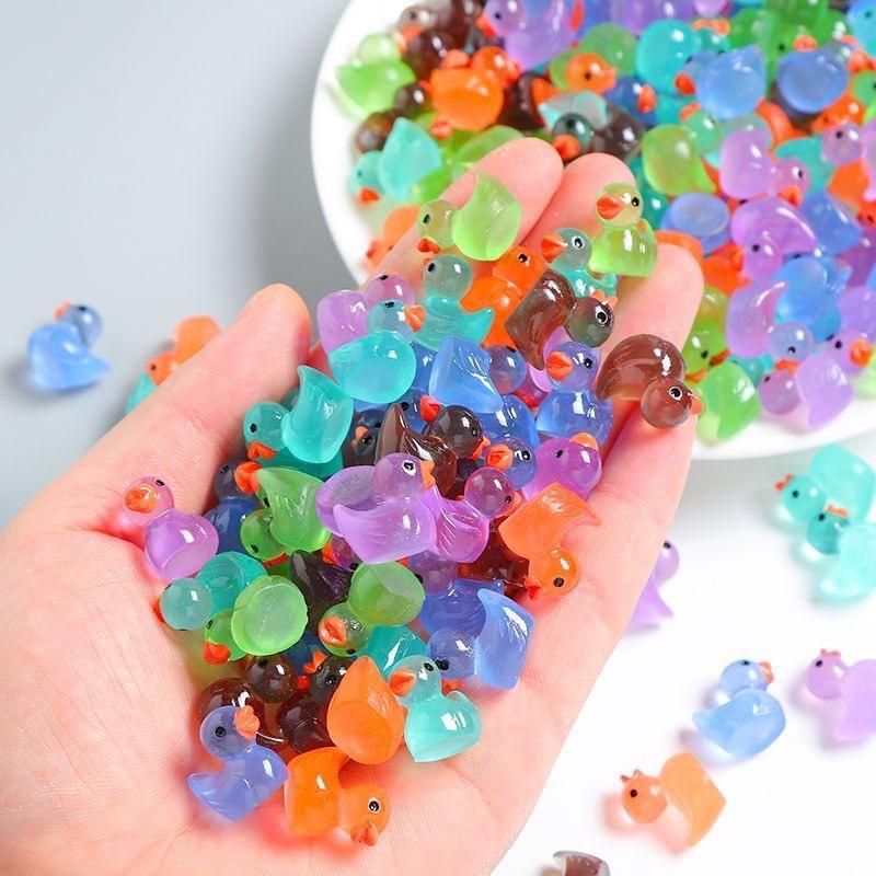 10/30/50PCs Luminous Mini Ducks Tiny Ducklings Figures Glow In Dark Small Ducks for Moss Microlandscape Miniatures Garden Decor