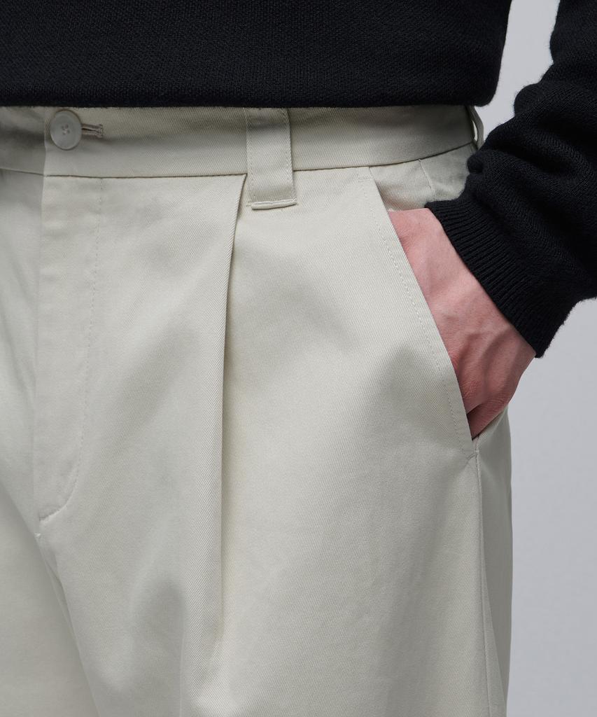 MUSINSA STANDARD Curved Wide Chino Pants [Cream]