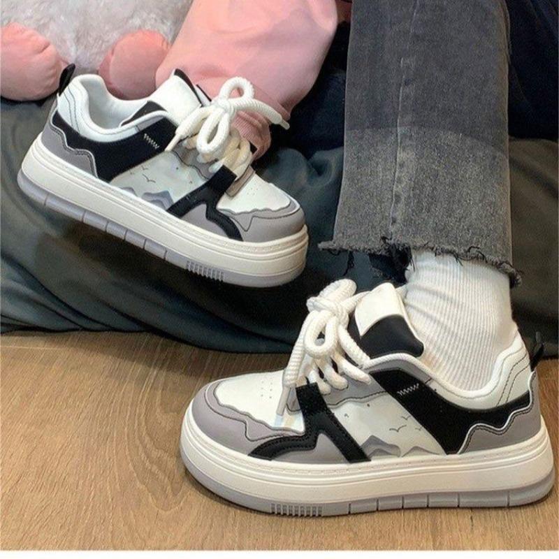 Little White Shoes Women's Spring and Summer New Platform Casual Bread Shoes Trendy Niche Sports Fashion Board Shoes