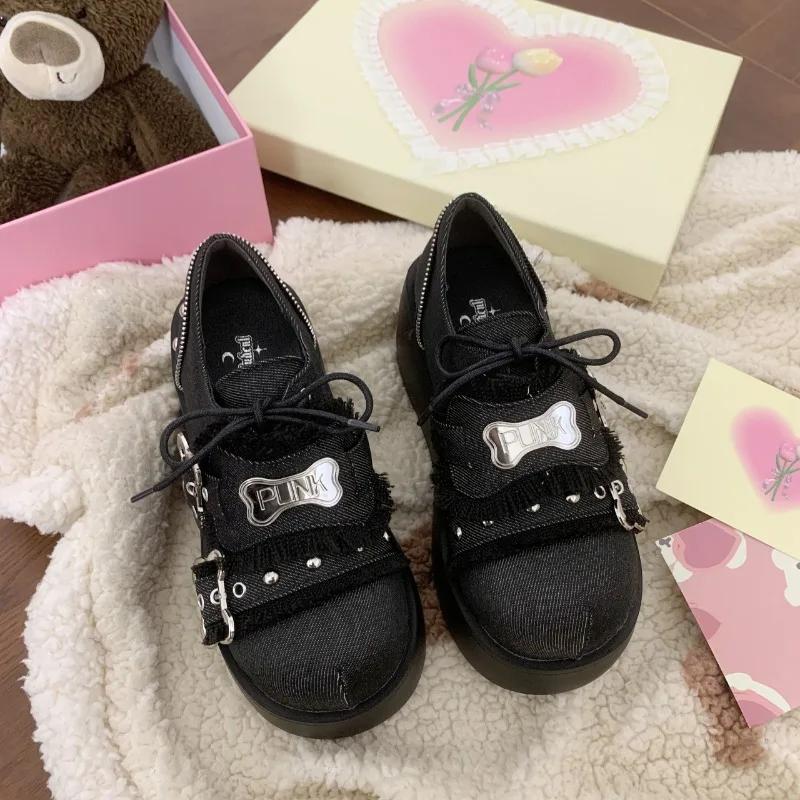 Ботильоны на толстой платформе с панковскими металлическими цепочками, женские, зима 2024 года, джинсовые ботинки с толстой подошвой, женские, черные, готические, в стиле Лолиты