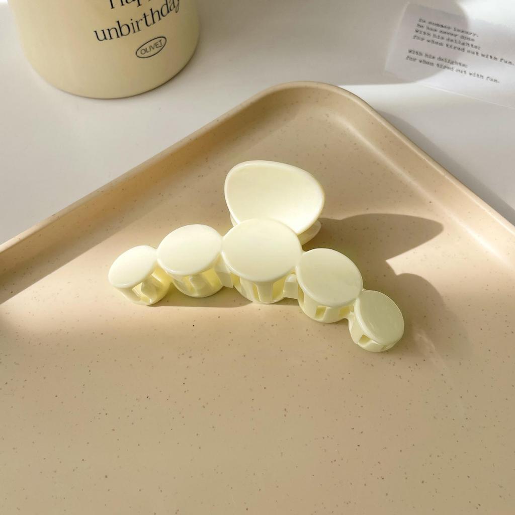 Большая женская шпилька высокого класса: Новая модель Shark Clip 2025 года на осень/зиму