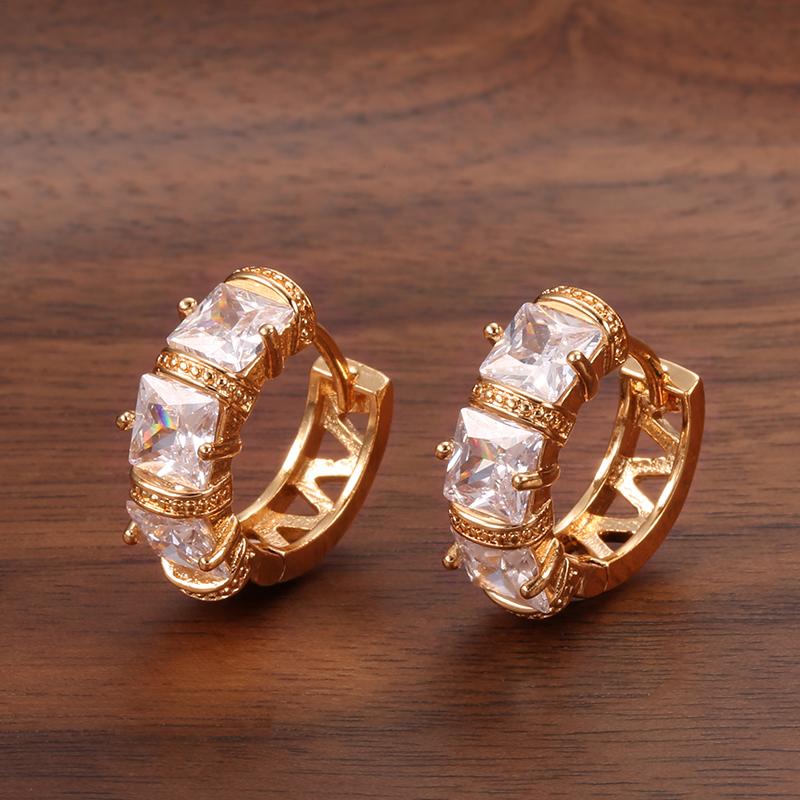 Женские серьги-кольца с блестящими квадратными цирконами Kinel