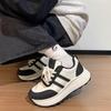 Спортивная и повседневная обувь женская 2025 весна и осень новая модная низкая универсальная обувь для папы нишевая в зарубежном стиле верхняя одежда белая обувь
