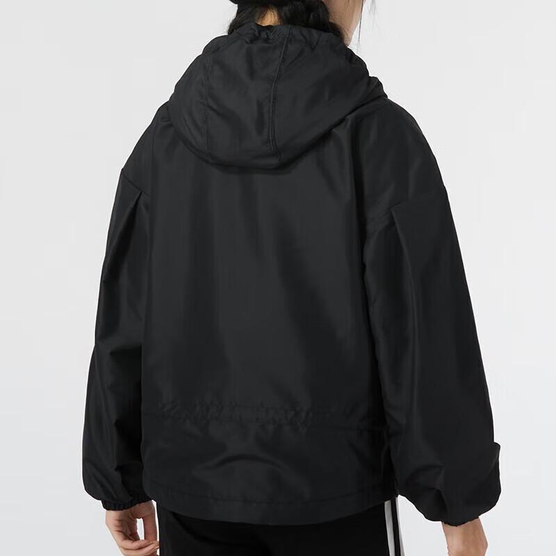 Adidas Женская спортивная куртка с капюшоном TECH WV IM8813