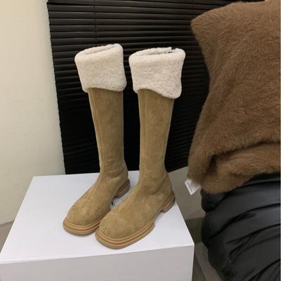 Осень-зима 2025 новая модель круглый носок до колена замшевый толстый каблук толстая подошва ремешок с пряжкой овечья шерсть рыцарские женские сапоги