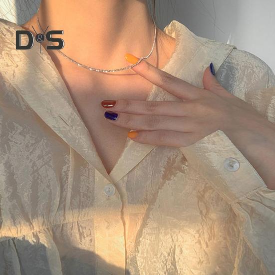 Women Necklace Single-Layer Design Choker Necklace with Broken Rhinestones Adjustable Extension Length Necklace