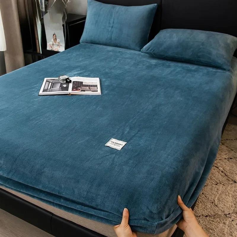 1 шт. Мягкая теплая плюшевая простыня на резинке, эластичный чехол для матраса, пушистое постельное белье из кораллового флиса, зимнее роскошное двуспальное постельное белье для пары