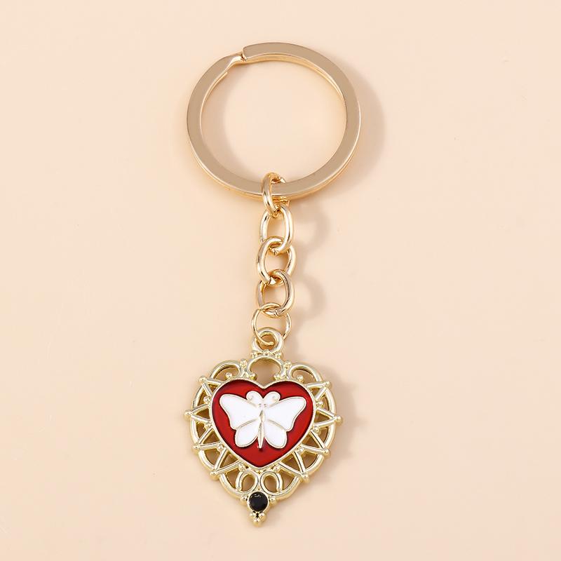 Retro Metal Gothic Love Heart Keychain Charms Steampunk Key Rings Pendant for Women Men Bag Decor DIY Jewelry Gift