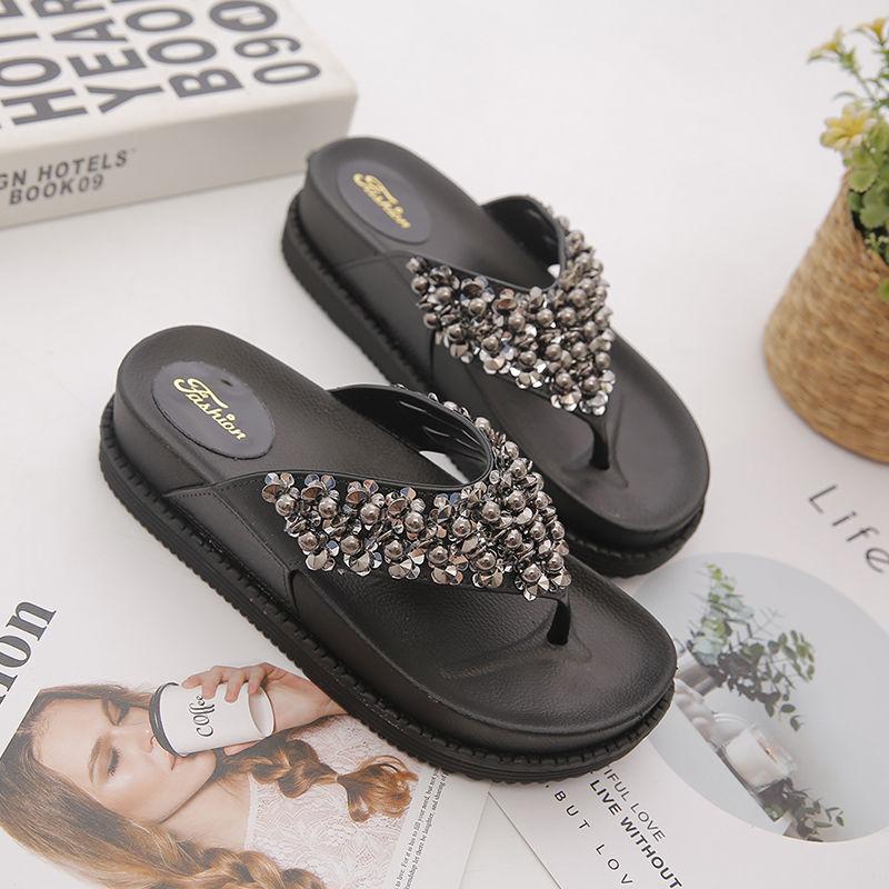 Модные тапочки для женщин, дизайнерские элегантные женские шлепанцы, летние новинки 2024 года, босоножки на платформе, модные тапочки со стразами, роскошные на танкетке, популярные