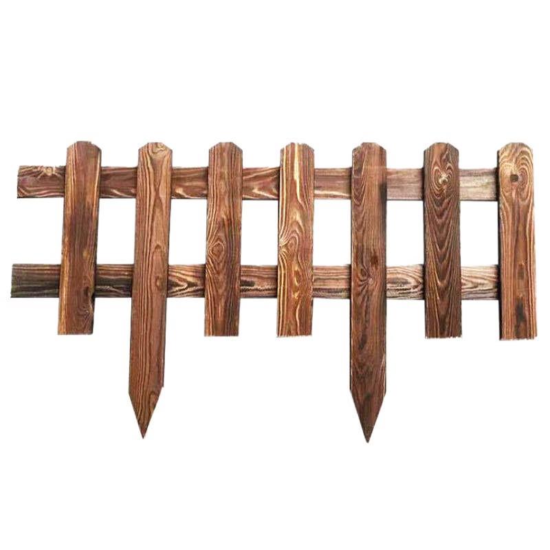 Садовая панель-забор из древесины, обработанной Хуму