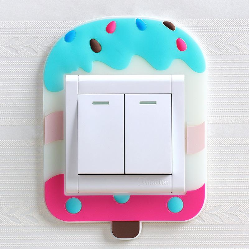 Светящиеся наклейки на стену для выключателя, мультяшная розетка, настенная наклейка, защитный чехол для выключателя, гостиная, спальня, домашний декор AVE