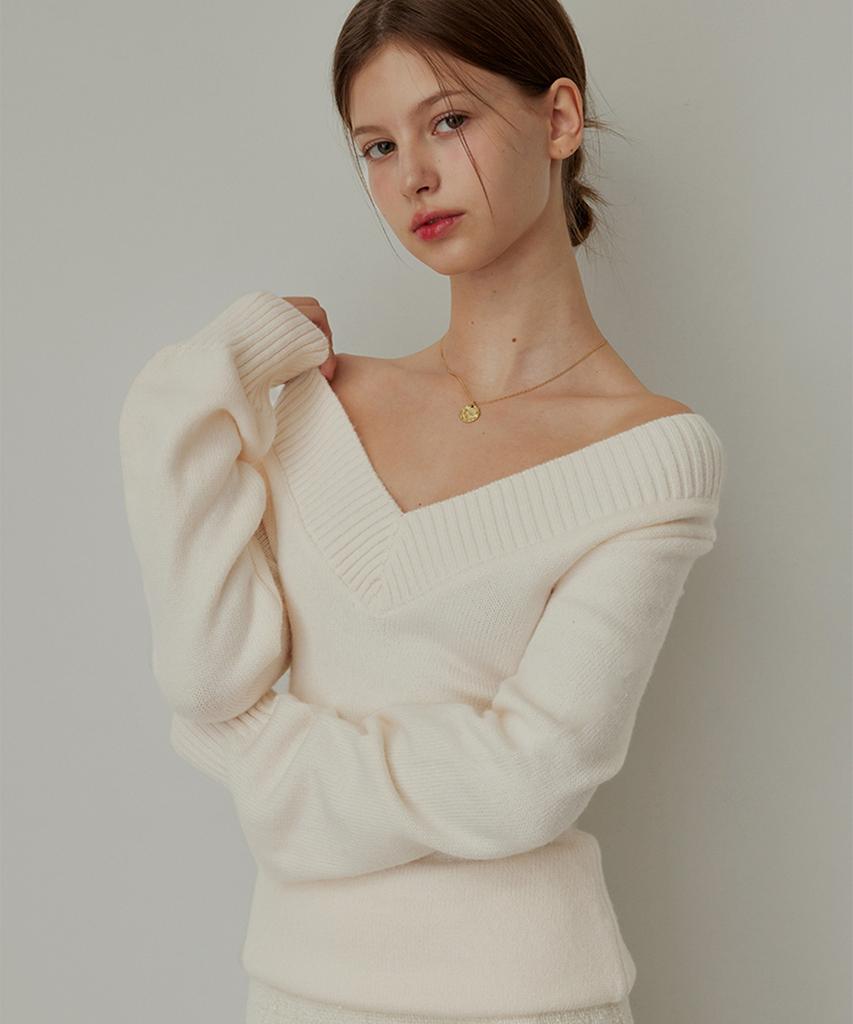 HYBERNAT Versailles V-Neck Knit - Ivory