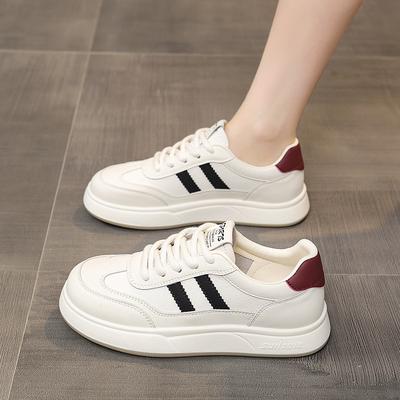 Маленькие белые туфли летние женские новые летние дышащие на плоской подошве повседневные универсальные тонкие в зарубежном стиле студенческие женские туфли