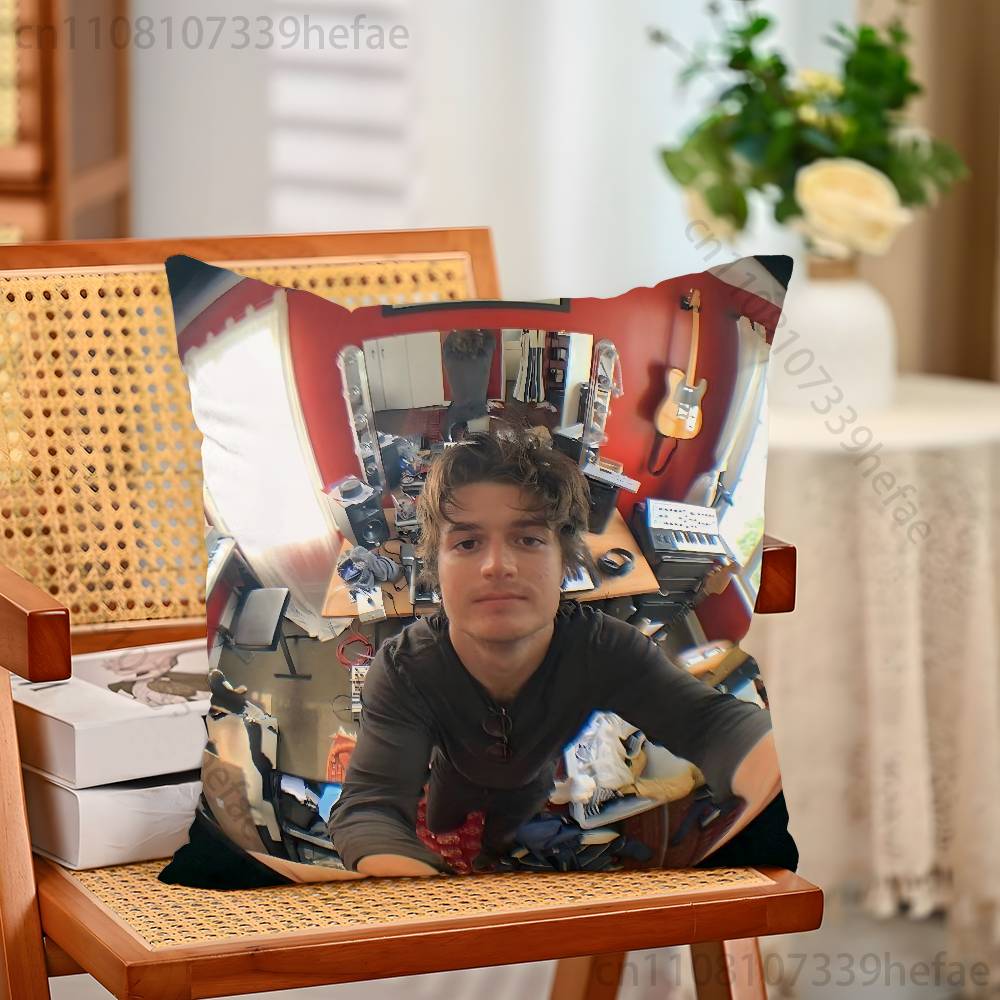 JJoe Keery Singer Funny Pillow Case Antidustmite Pillowcase Invisible Zipper Silky Short Plush Sofa Cushion Cover