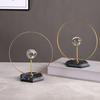 Геометрическая Железная Рама с Шаром из Искусственного Хрусталя Современное Геометрическое Настольное Украшение для Гостиной, Столовой, Офисного Стола, Центральный Элемент