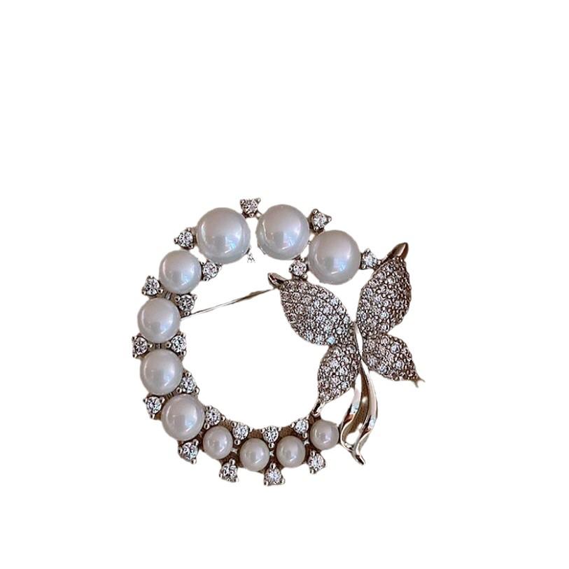 Freshwater Pearl Butterfly Wreath Brooch: Women's Fashion Pin for Teacher's Day