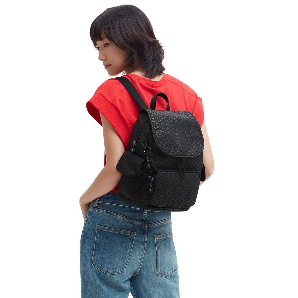 Kipling Официальный Kipling City Pack S Signature Emb K15641K59 13 л Свободный размер Женский