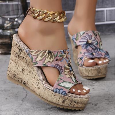 2024 Новые летние тапочки на платформе с вышивкой, ретро-тапочки с рыбьим ртом на высоком каблуке, сандалии на толстой подошве, модная женская обувь