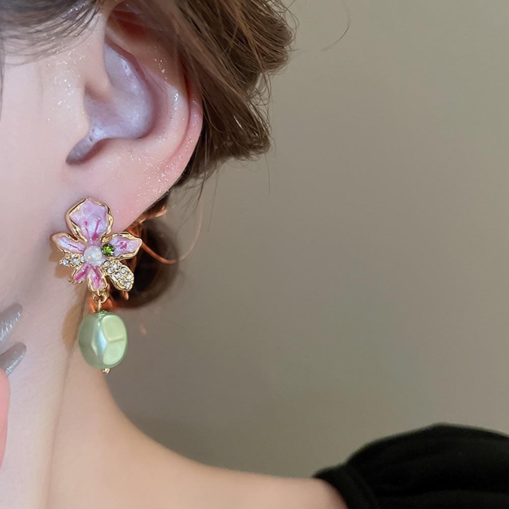 Ear Jewelry Bohemian Earrings Women Light Luxury Sweet Drop Earrings Flower Stud Earrings  Female