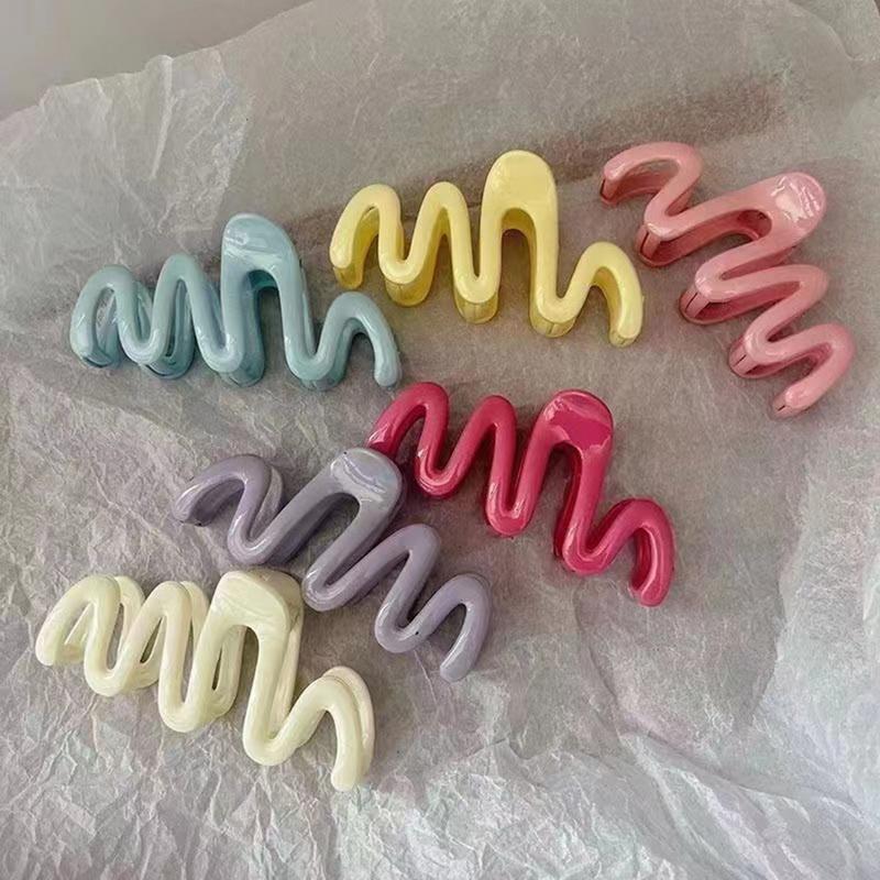 New Colorful Jelly Wave Hair Claw Clip Large Acrylic Hairpins Korean Sweet Simple Irregular Hair Clip Women Ponytail Headwear