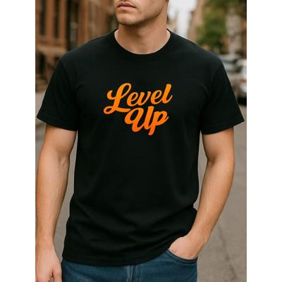 Европейские размеры "Level Up" Оранжевый Принт Текста Повседневный Спортивный Топ | Удобный и Дышащий, Подходит для Повседневной Носки и Дома, Для Активного Отдыха