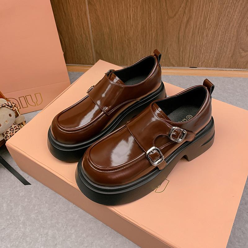 Grape Mother of the Same Style, Retro Metal Buckle Strap Leather Round Head Thick Sole Thick Heel Small Leather Shoes Women's Spring and Autumn