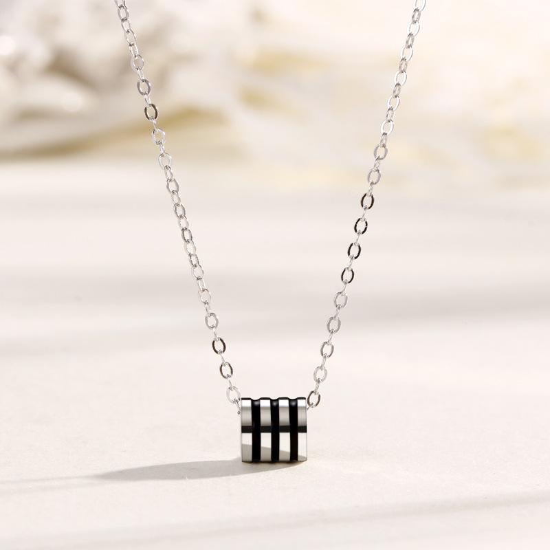 Узкое ожерелье на талию женское корейское исполнение модный темперамент ins холодный ветер кулон универсальная ключичная цепочка