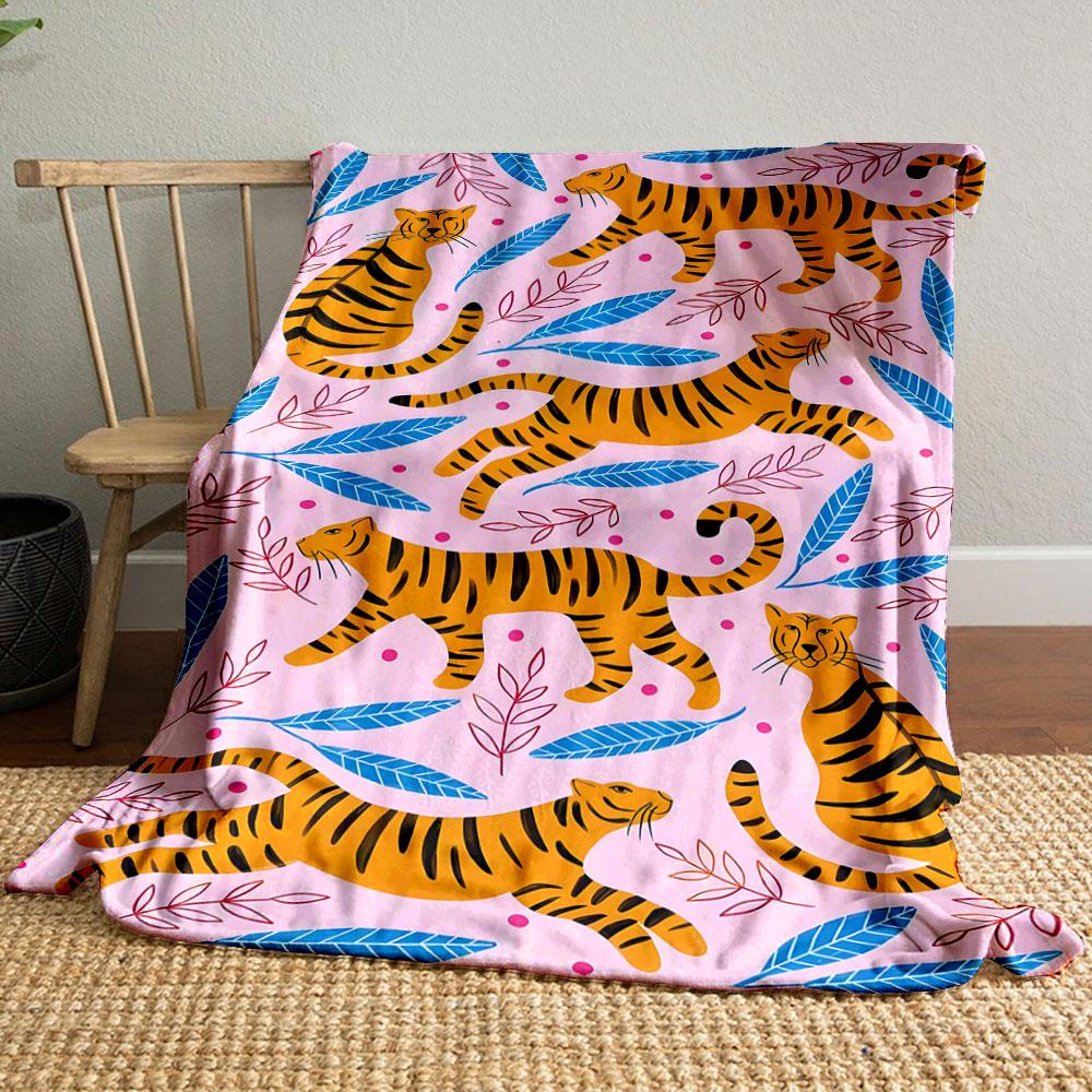 Tiger Pattern Flannel Blanket bedroom Blanket for Livingroom Couch lunch break Soft throw for Friend's festival Gift