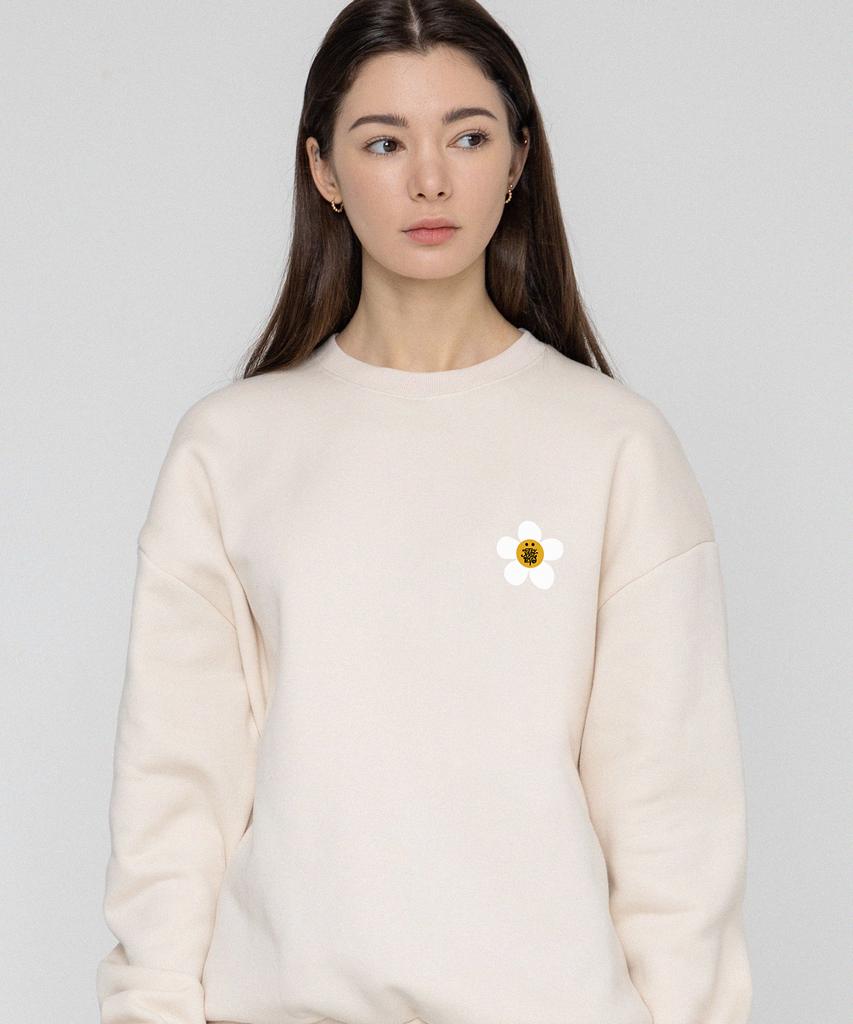 GRAVER [Unisex] Tyl White Flower Smile Logo Sweatshirt_Cream