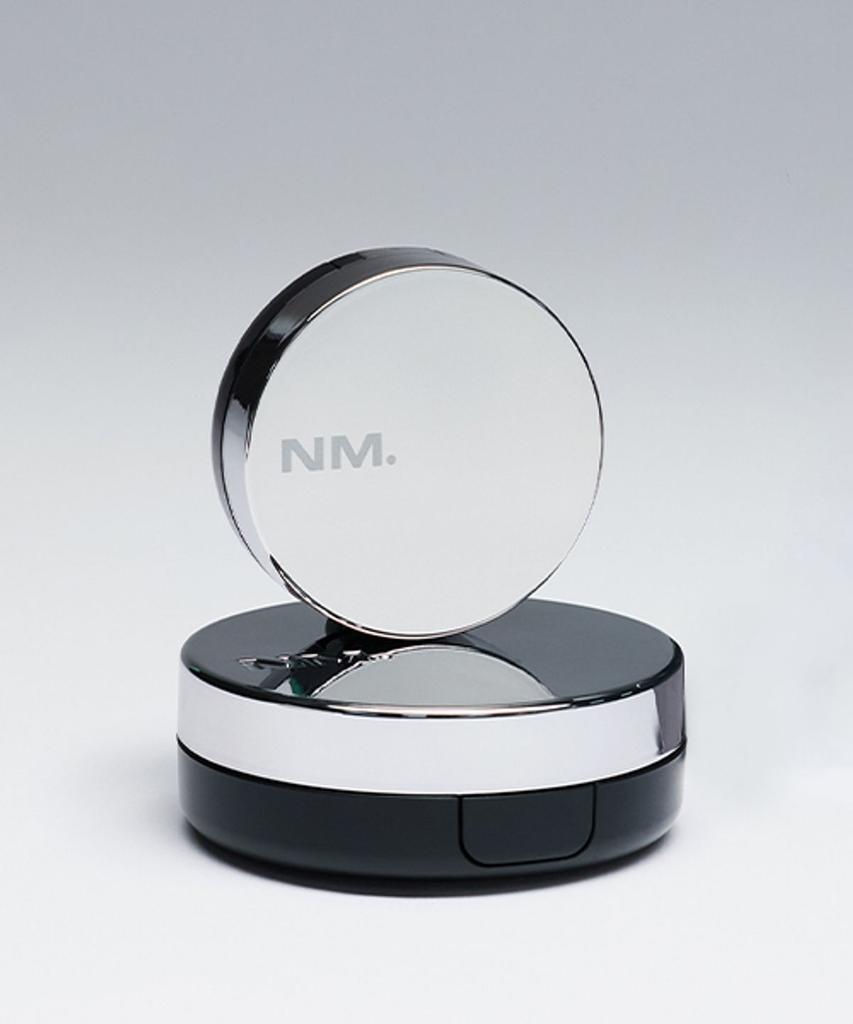 Zero Gravity Cover Up Cushion 12g + Mini Layered Fit Cushion 5g + Free Gift of 2 Cover Up Puffs