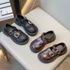 2024 Новые кожаные туфли для девочек Прямая поставка Черная школьная обувь Универсальная мягкая школьная обувь для мальчиков Простая детская обувь