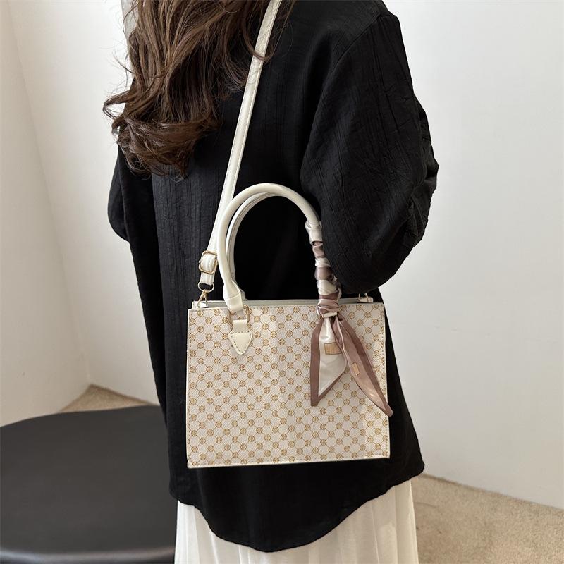 Новая летняя текстура модная повседневная простая и модная сумка через плечо в стиле ретро маленькая квадратная сумка через плечо