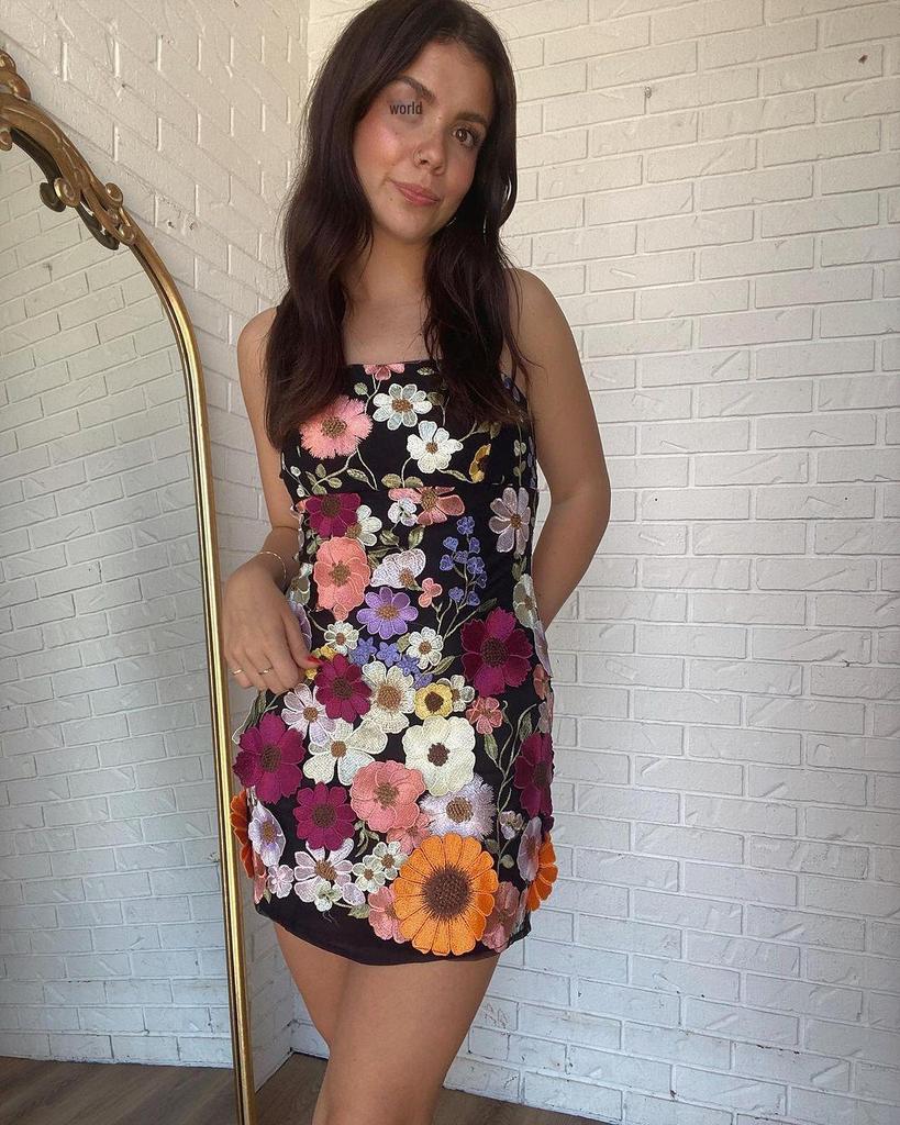 Весна 2025 Элегантное платье с 3D-цветочной вышивкой и подтяжками