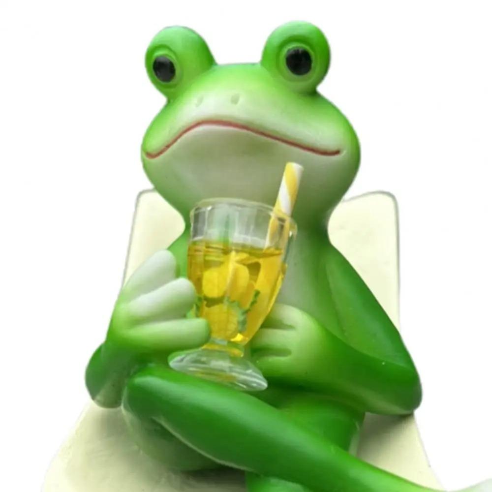 Resin Frog Sit Chair Sculpture Cute Frog Desktop Figurine Rocking Chair Frog Statue  Balcony Patio
