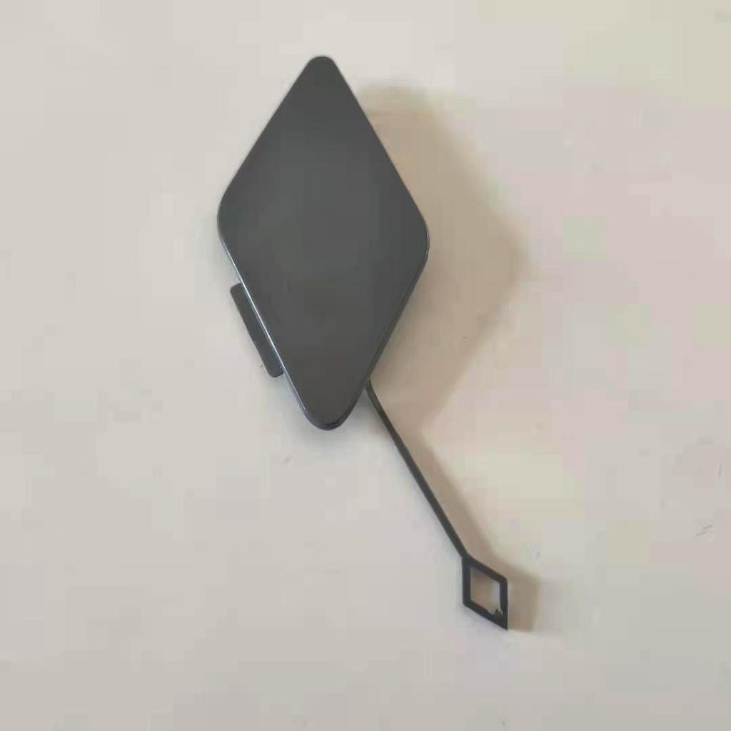 BMW 5 серии F07 Черная крышка буксировочного крюка переднего бампера 51117332667