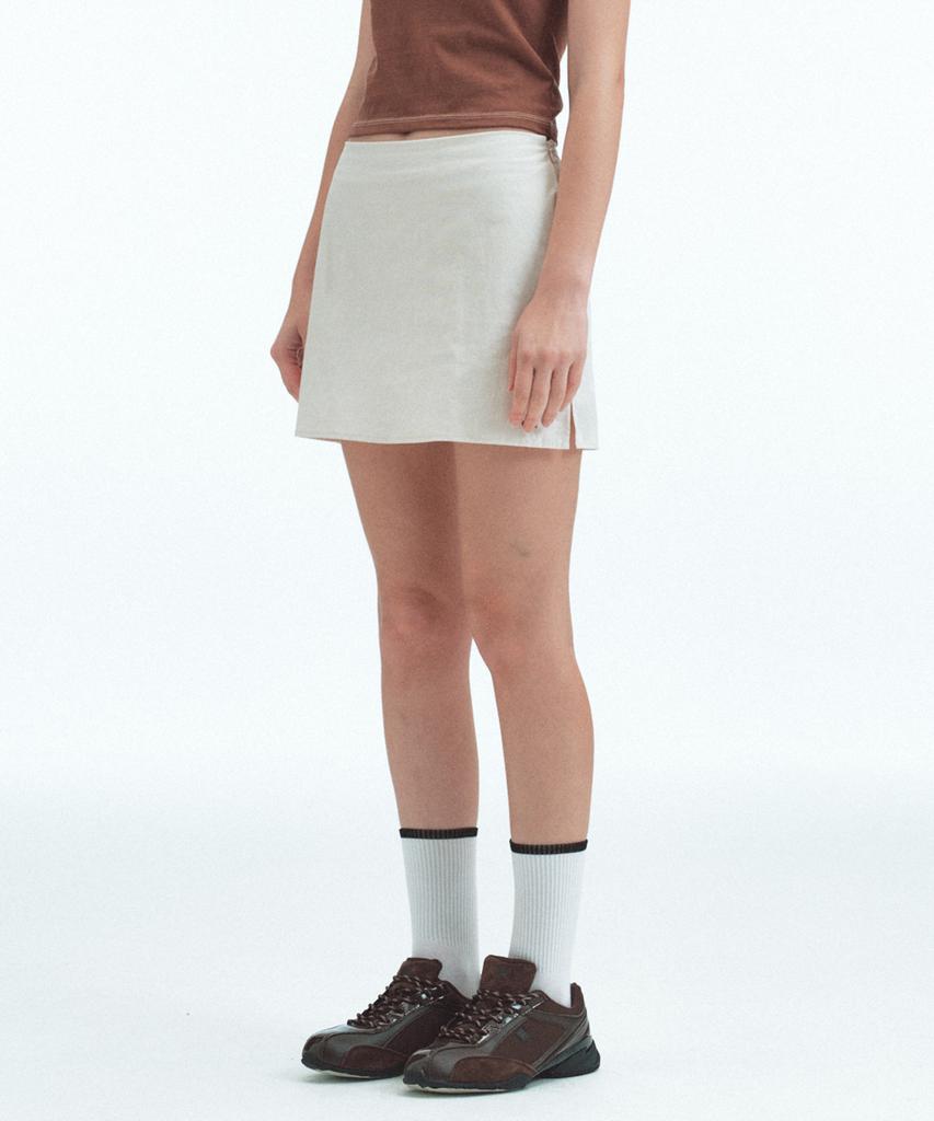 Rest And Recreation Nylon Back Pouch Skirt - Light Beige