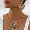 Retro Leopard Jewelry Set: Chic Necklace & Earrings