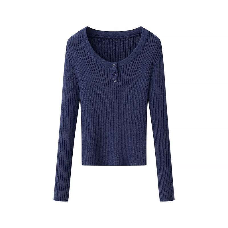 2024 Winter Women's European & American Fashion Round Neck Button-Embellished Sweater