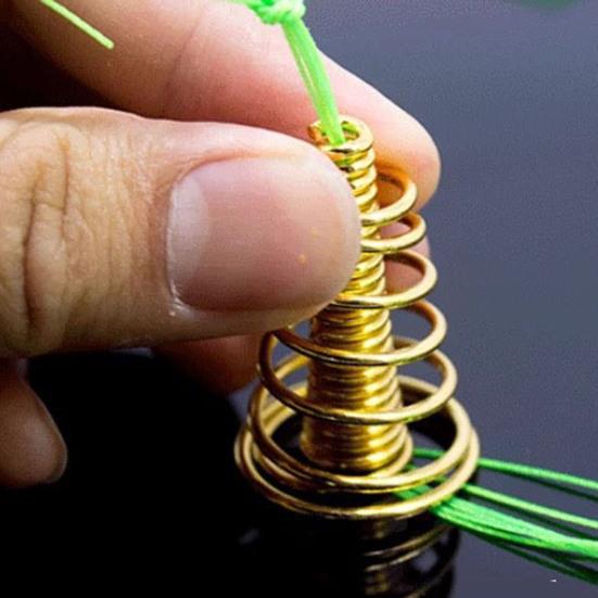 4Pcs/Set Trap Fishing Hook with Spring Carp Feeder Tangle-Free Heavy Duty Green Line Metal Barbed Fish Hook Rig Carp Fishing Accessories