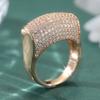 Роскошное женское кольцо с белыми фианитами Micro Pave Эстетичный золотой цвет Геометрия Повседневное ношение Вечеринка Украшение Подарок на годовщину