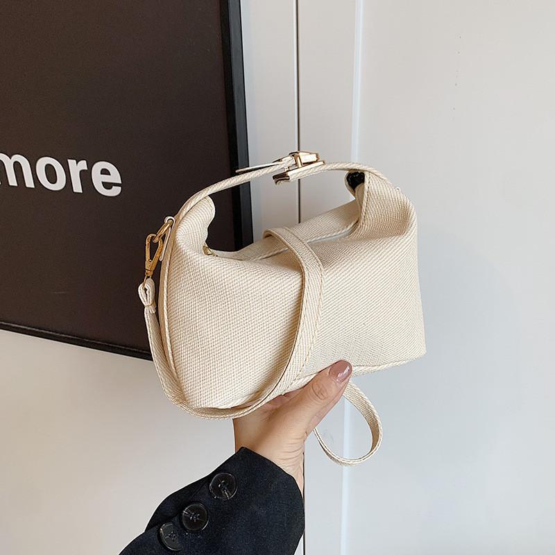 Chic 2024 Summer Fashion Pu Shoulder And Crossbody Bag With Elegant Stitching