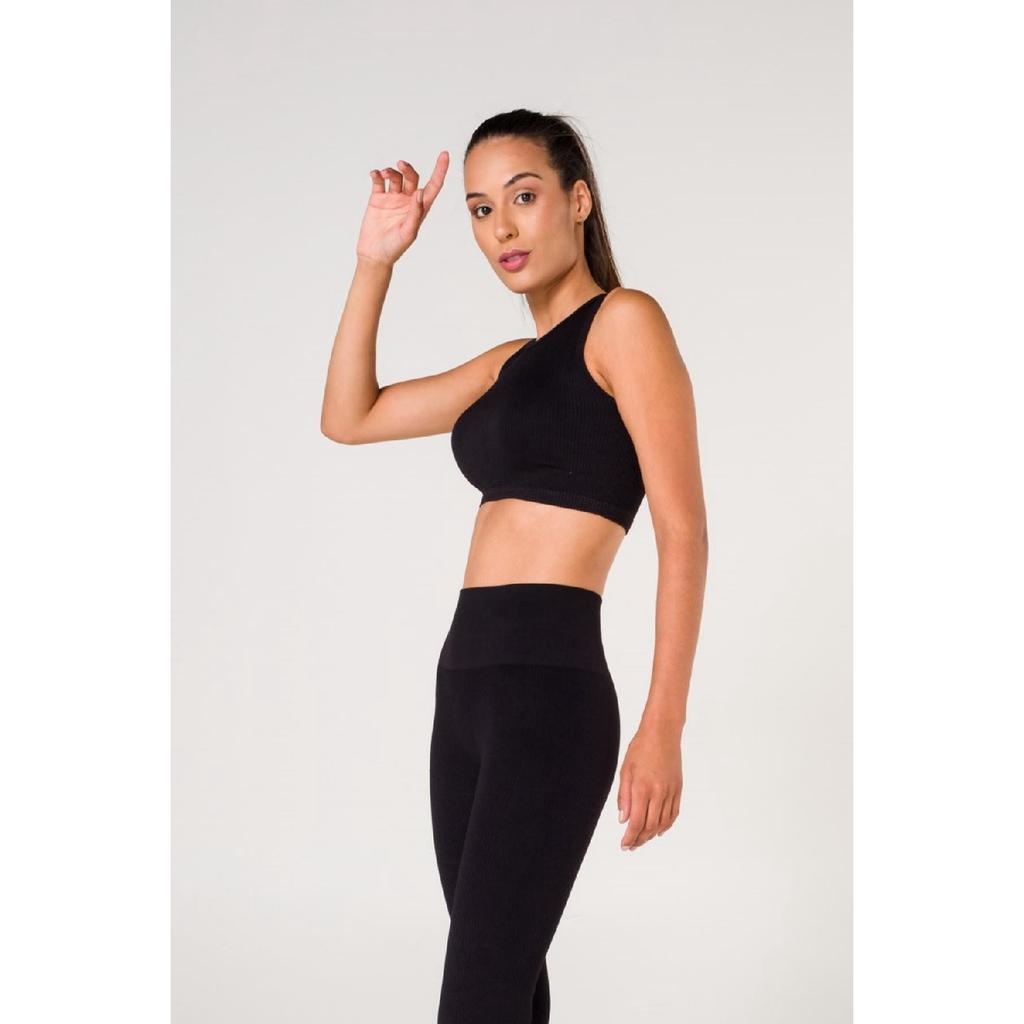 Бесшовный спортивный бюстгальтер в рубчик