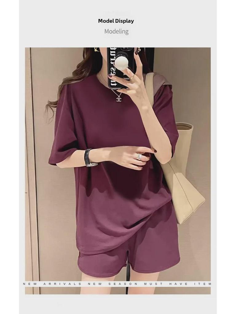 Летний спортивный комплект 2025 года для миниатюрных женщин: Элегантный и повседневный комплект из двух частей с короткими рукавами и шортами
