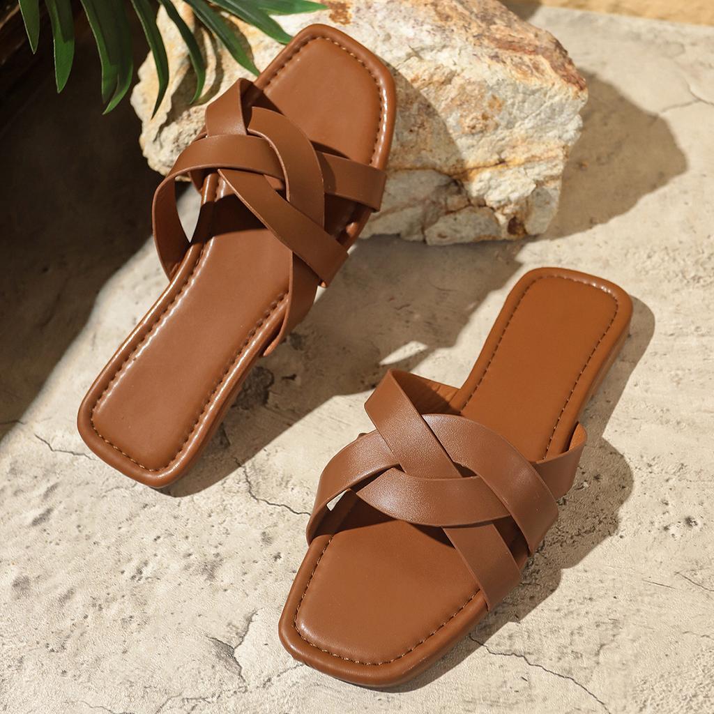 Тапочки большого размера из импортной торговли, женская верхняя одежда, лето 2025, новый дизайн, плетеные римские сандалии из микрофибры, один размер 36-43