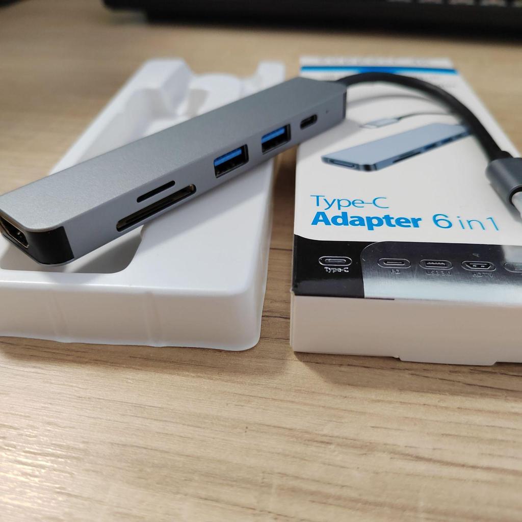 Хаб USB-C «шесть в одном» для ноутбуков MacBook и Huawei