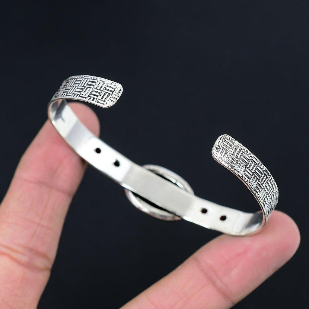 Серебро 925 пробы Овальный Черный турмалин Необработанный драгоценный камень Гранат Дочь Браслет-манжета