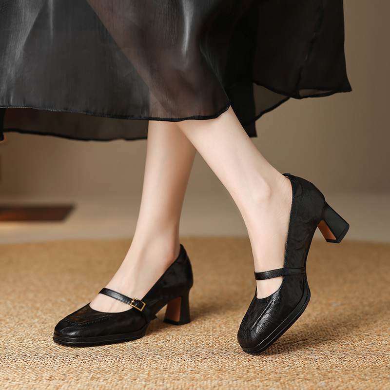 Krazing Pot Овчина Квадратный Носок Размер 40 Высокие Каблуки Металлическая Пряжка Декорация Модные Гладиаторы Осенние Туфли