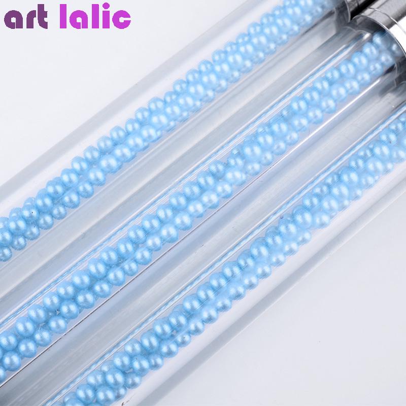 Тонкая кисть для маникюра