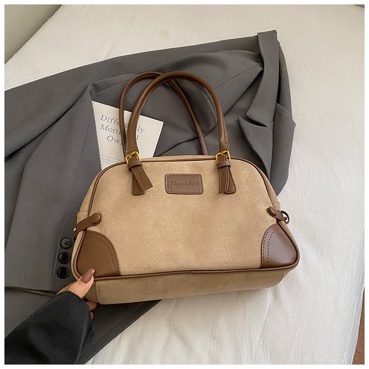 Замшевая сумка женская 2025 новая трендовая осенне-зимняя ретро мода сумка на плечо сумка-мессенджер для поездок на работу сумка-подушка